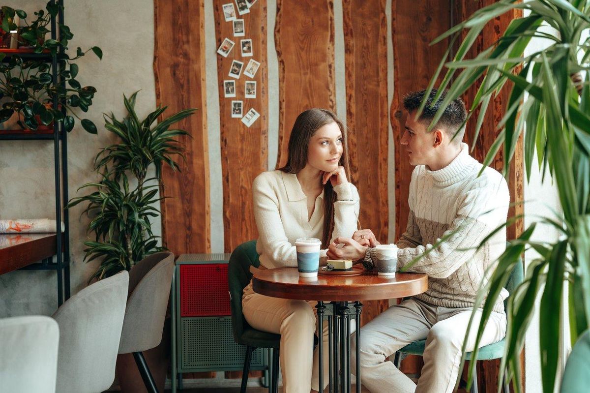 Dialogue sincère: oser aborder les sujets intimes, clé d'une relation épanouie.