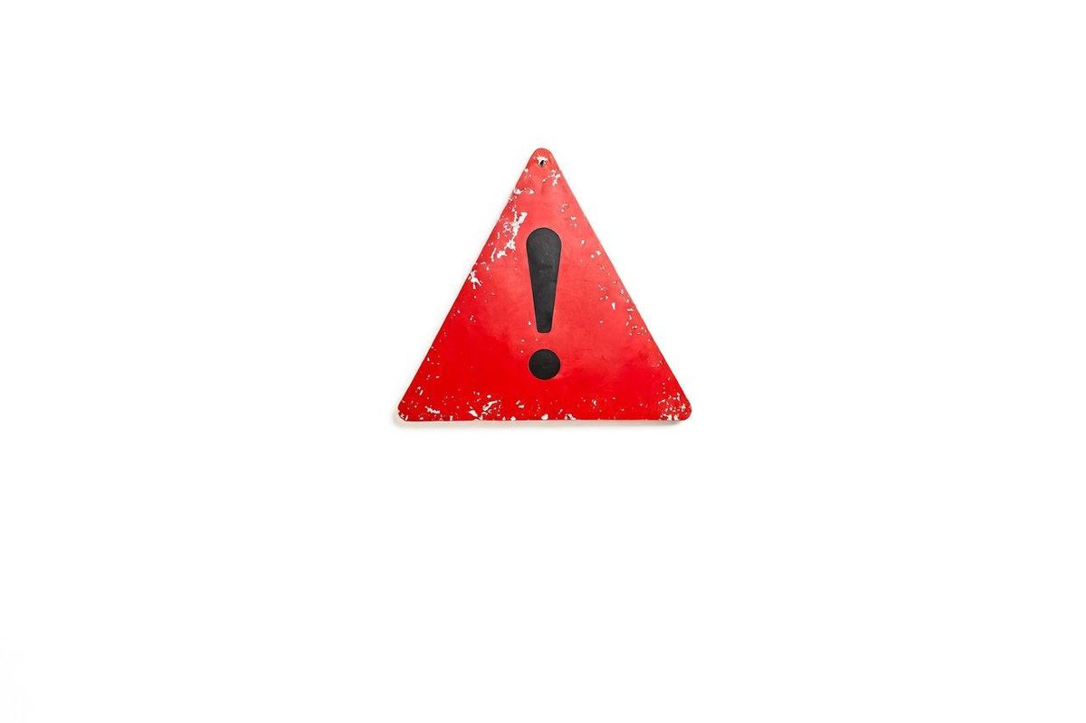 Rouge d'alerte : Un clin d'œil visuel aux dangers à éviter absolument avec les cylindres.
